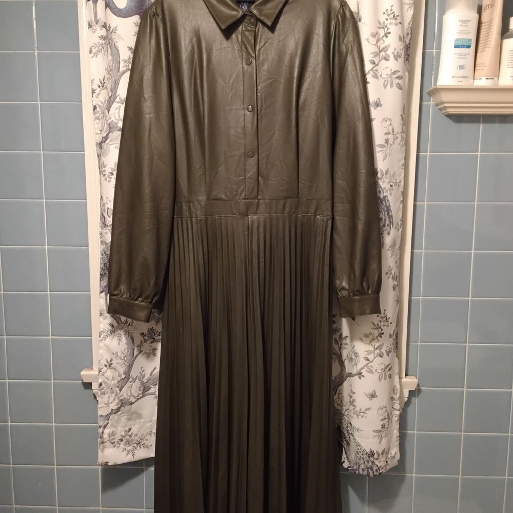 Elegant Olive Green Faux Leather Pleated Dress
